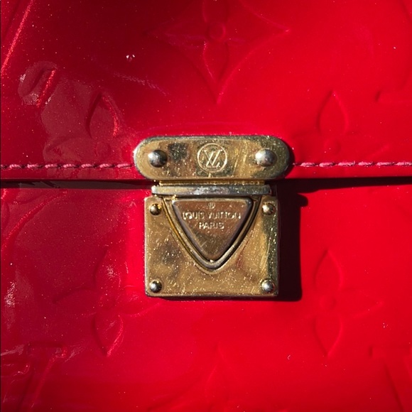 Louis Vuitton Red Monogram Vernis Koala Wallet - Picture 5 of 14